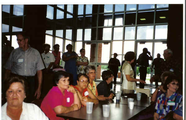 2001 048.jpg (3754590 bytes)